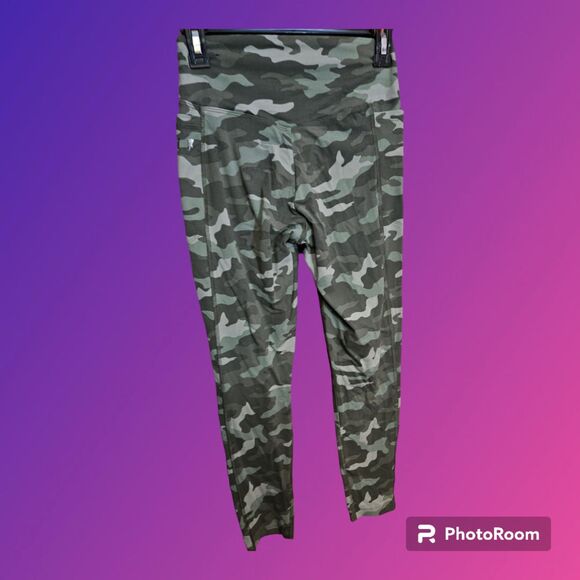 Victoria's Secret Pink Ultimate Camo Leggings Size S (U26) - Picture 2 of 2